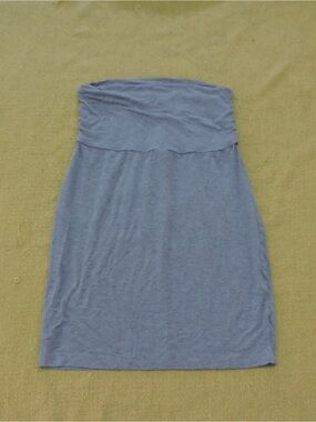 GAP Gray Skirt with Red Label Detail